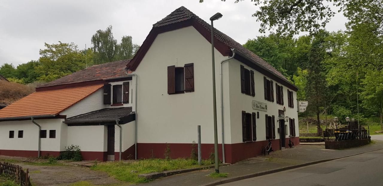 Hotel Altes Fahrhaus Duisburg Buitenkant foto